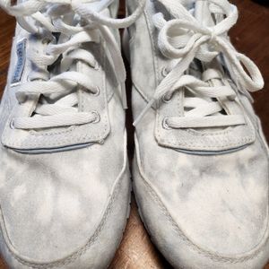 Reebok Comfort Fit Sneakers